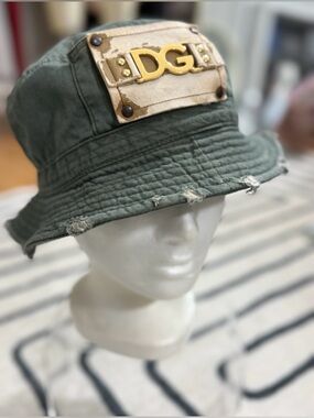 VTG Dolce & Gabbana Olive Green Cotton Bucket Hat with DG Plaque